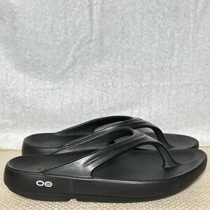 Oofos Women's Black OOlala Recovery Flip Flop Thong Sandals SZ EU 38 & US 7